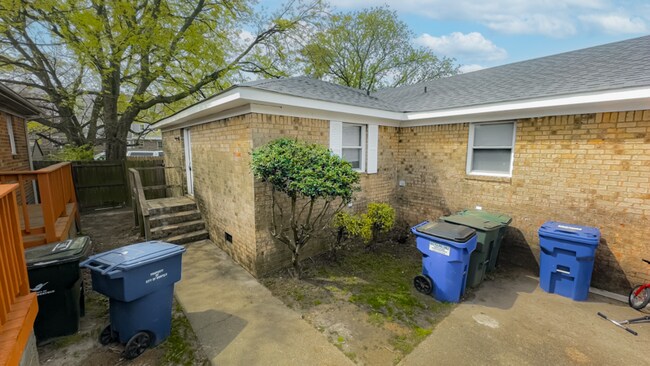Building Photo - 4305 Tides Court- Unit B