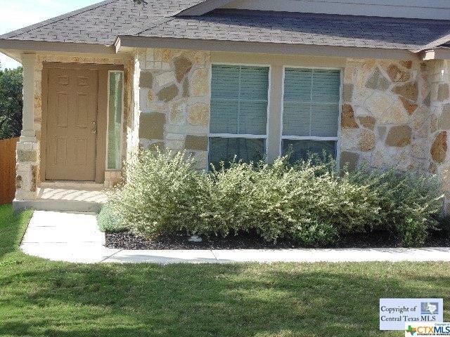Building Photo - 2105 Meadow View Dr