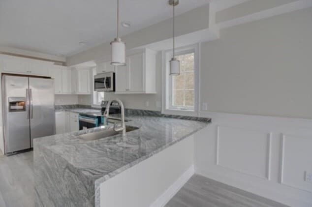 Building Photo - 89 W Main St