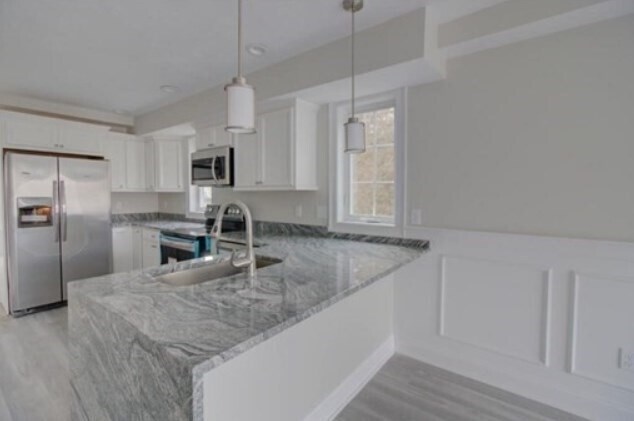 Foto del edificio - 89 W Main St