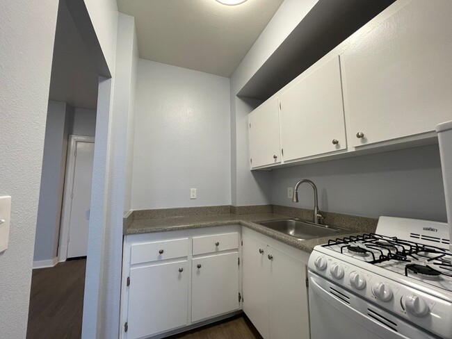 Interior Photo - Scandia Mignon Apartments