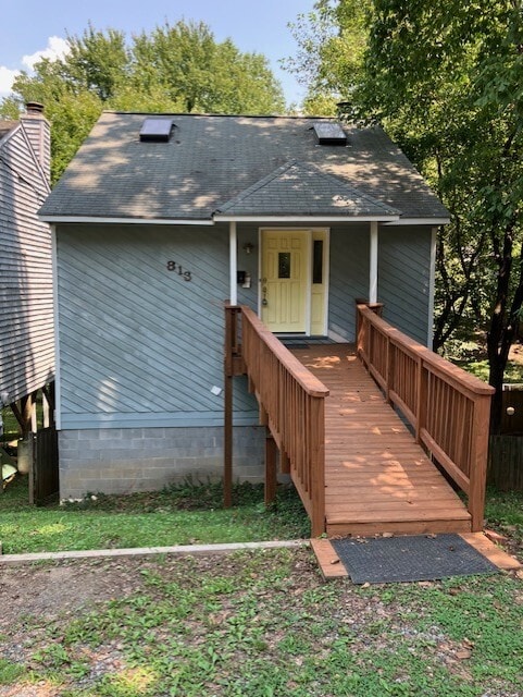 Building Photo - 813 W 29th St