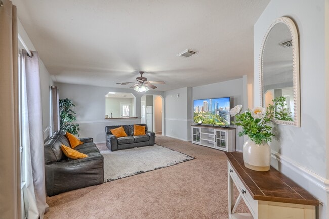 Foto del edificio - 914 Parsonfield Ct