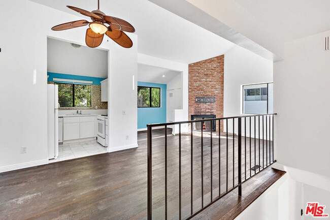 Foto del edificio - 29231 Heathercliff Rd