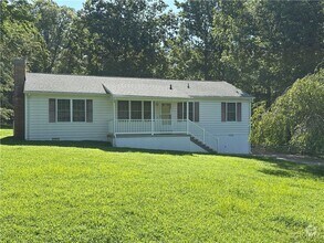Building Photo - 16421 Chinook Dr