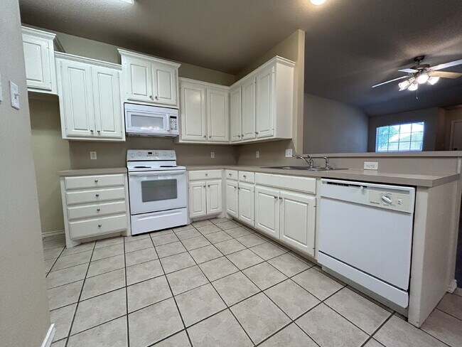 Foto del edificio - Beautiful Duplex in Northwest Lubbock