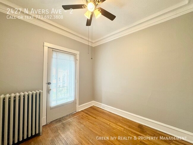 Foto del edificio - 2427 N Avers Ave