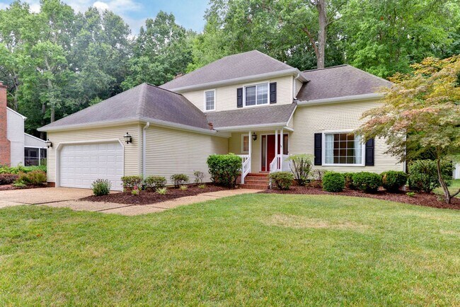 Building Photo - Beautifully Renovated Running Man Gem - Co...
