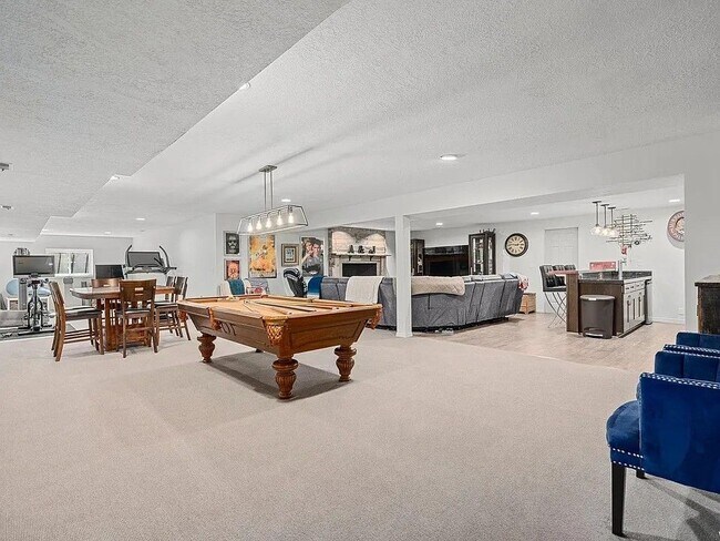 Building Photo - 7629 Quicksilver Dr