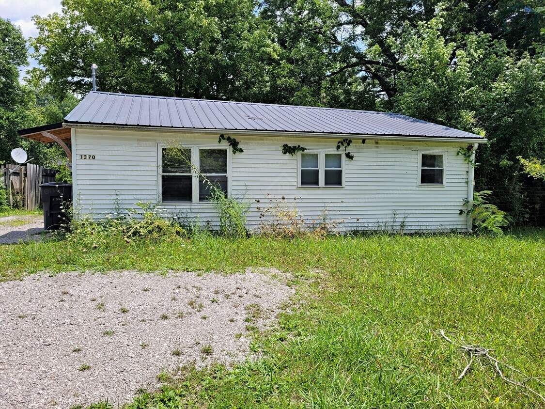1370 Crescent Dr, Cookeville, TN 38501 House Rental in Cookeville, TN