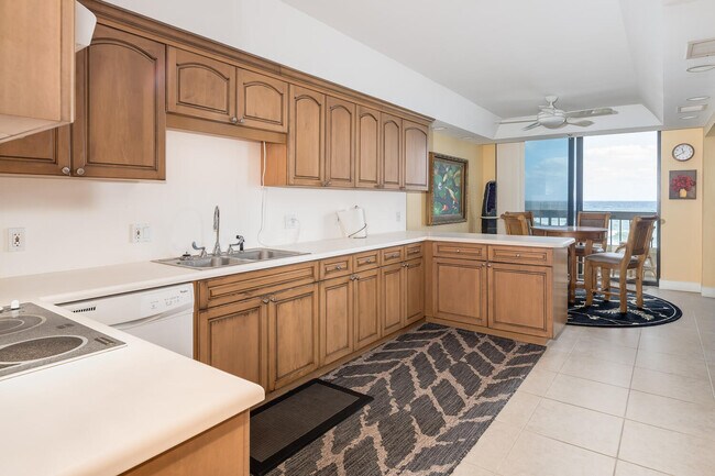 Foto del edificio - 3201 S Ocean Blvd