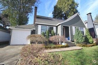 Building Photo - 7703 SE 17th Ave