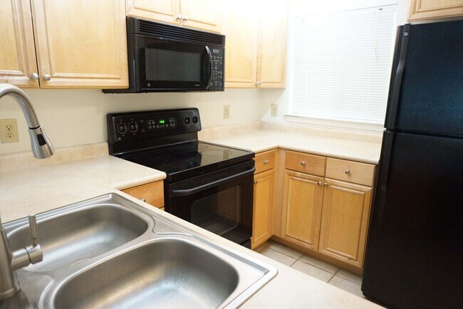 Building Photo - 2/2 condo in Ponte Vedra Beach