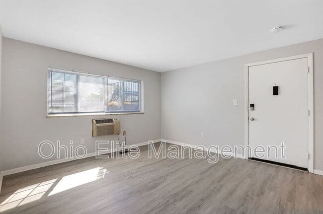 Building Photo - 1029 Binns Blvd