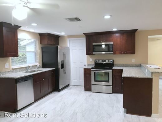 Foto del edificio - 3 br, 1 bath House - 6721 Forrestvale Lane