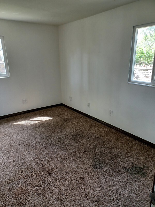 Building Photo - 1124 Navajo St