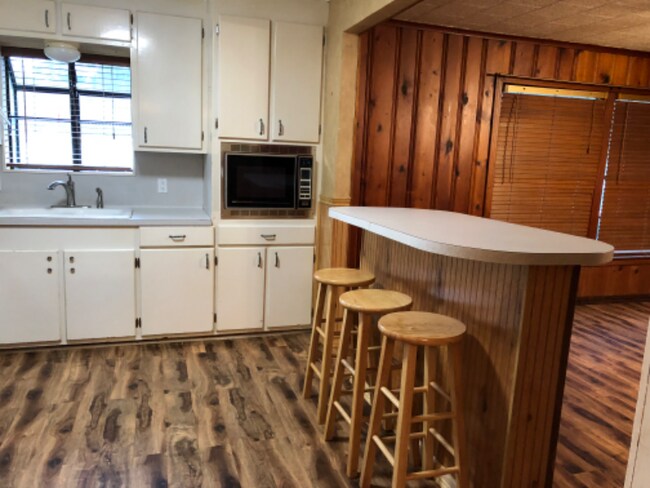 Building Photo - 2505 Avenue E
