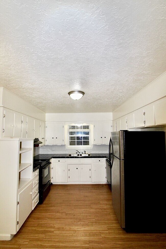 Foto del edificio - 2000 Alameda St