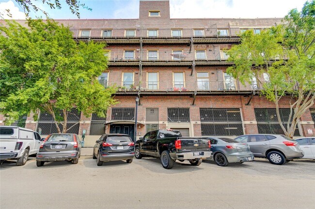 Foto del edificio - 2205 McKinney St