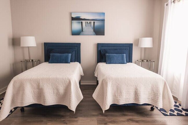 Foto del edificio - 7 Alyce Ln