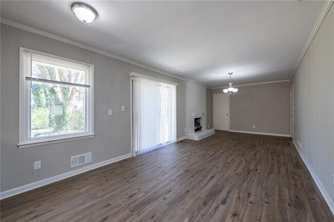 Building Photo - 3905 Artist View Dr