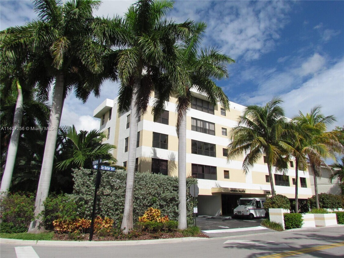 10000 Bay Harbor Terrace Unit 401A, Bay Harbor Islands, FL 33154