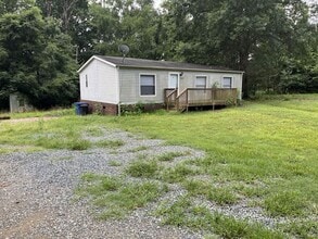 Building Photo - 15420 Sharpe Rd