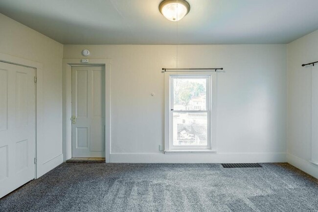 Foto del edificio - 313 Cherry St