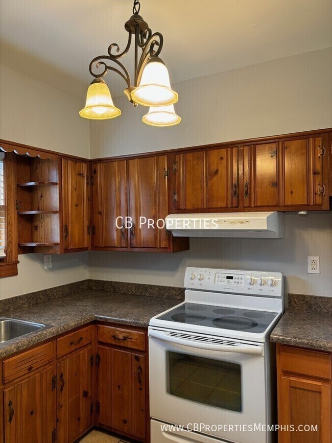 Building Photo - 542 S Greer St