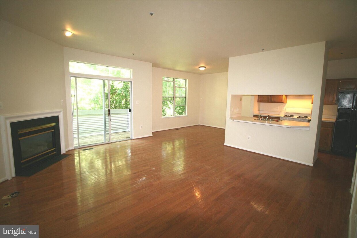 10364 Royal Woods Ct, Montgomery Village, MD 20886 Townhome Rentals