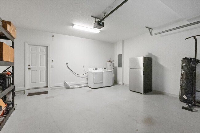 Foto del edificio - 417 SW 8th St