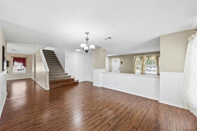 Foto del edificio - 3618 Windhill Loop