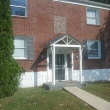 Building Photo - 301 N 41st St