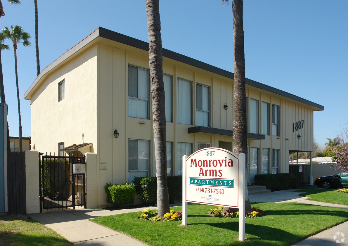 Building Photo - Monrovia Arms Apartments