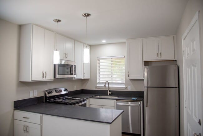 1707TP - 1707TP Apartment