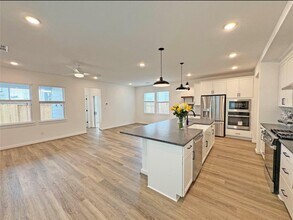 Building Photo - 2213 Via Laura Ln