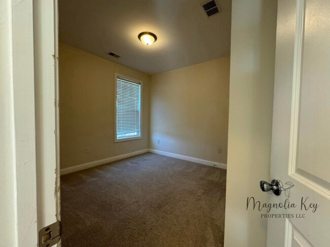 Foto del edificio - 5458 Sunset Lake Ln