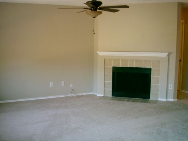 Building Photo - 2201 Mayfield Way