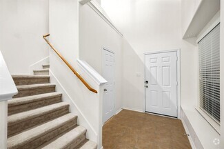 Building Photo - 12475 Saratoga Woods Ln