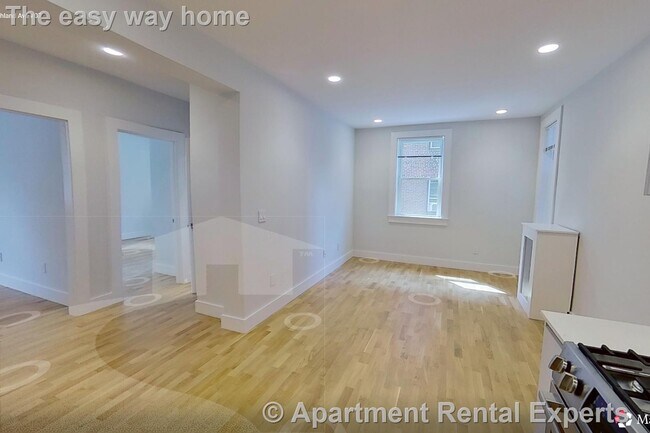 Building Photo - 136 Highland Ave