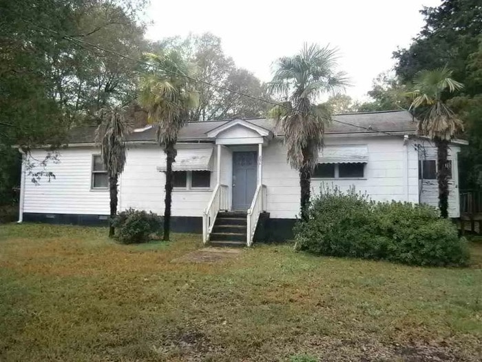 Primary Photo - 3 Bedroom 2 Bathroom