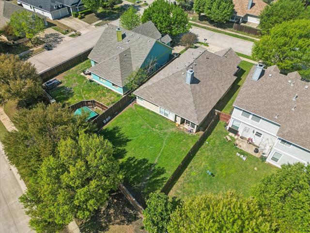 Building Photo - 909 Whisper Ln