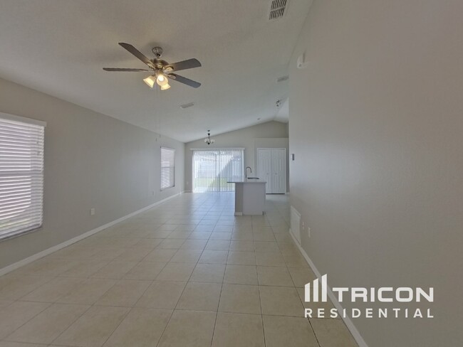 Foto del edificio - 2412 Cedarfield Ln