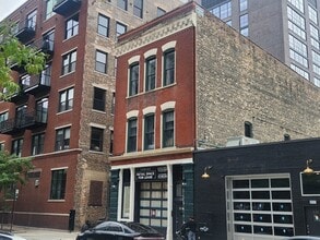 Building Photo - 114 N Aberdeen St