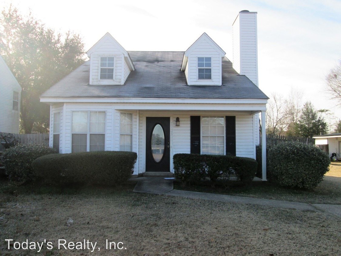 Foto principal - 3 br, 2 bath House - 1725 W. Kentucky Street
