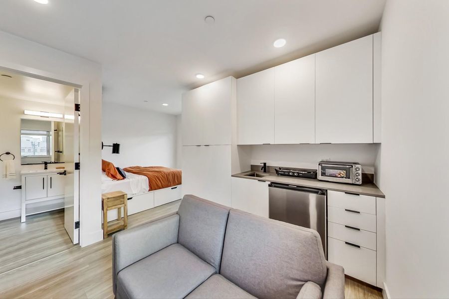 Primary Photo - Artthaus Mandela: New Luxury Apartments! 2...