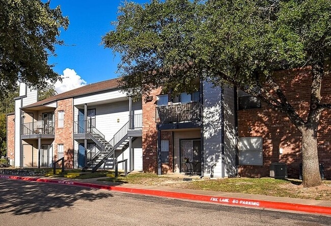 Foto del edificio - 7001 S Congress Ave