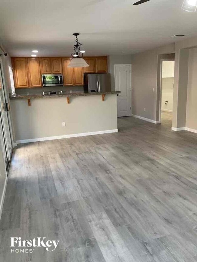 Building Photo - 2741 N Neruda Ln