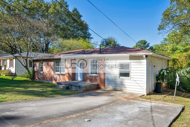 Photo - 3168 Bluebird Ln House