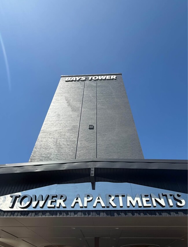 Foto del edificio - Bays Tower Apartments
